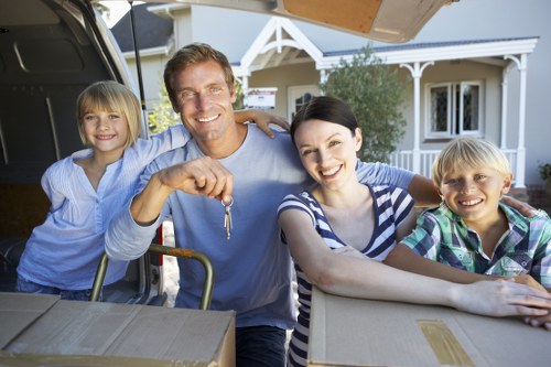 Local piano removals service handling a domestic move in Croftonpark